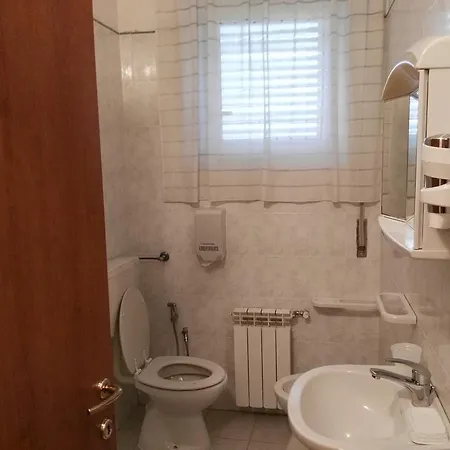 La Petite Maison *